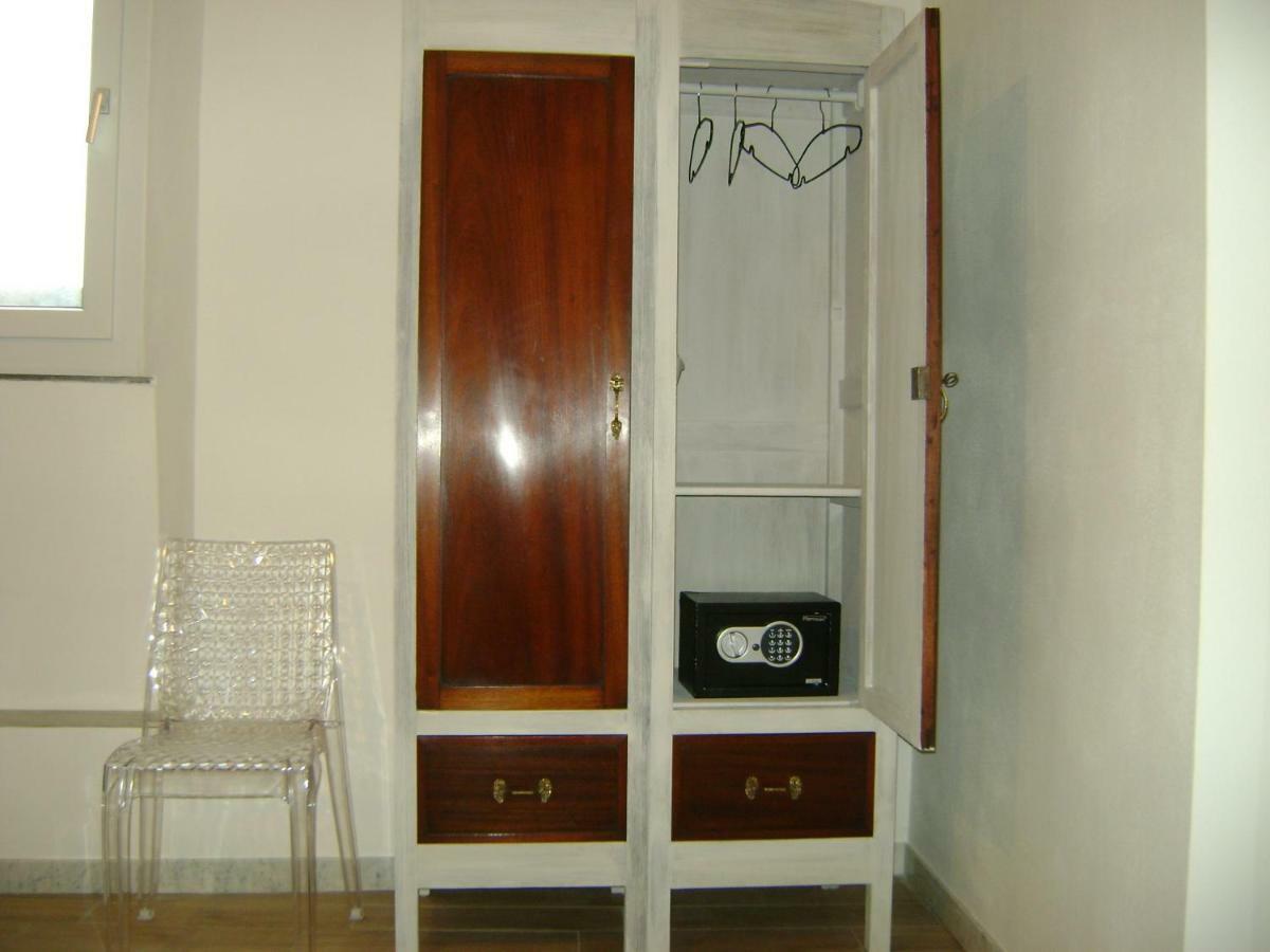 B&B Agora سارزانا المظهر الخارجي الصورة